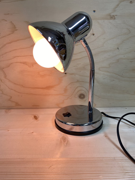 Lampe de bureau à col de cygne chromée