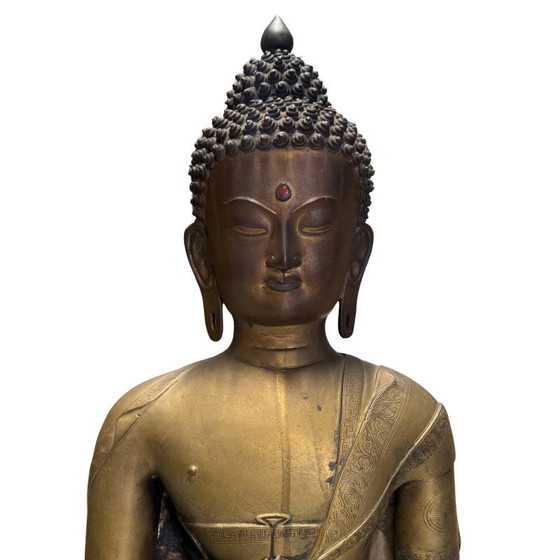 Bouddha monumental doré au feu – Ladakh, 19e siècle ou même plus ancien. – Sculptures, Bronze, Copper (photo 10 of 10)