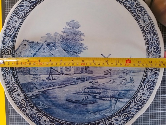Image 1 of Delfts Blauw bord Ø 39 cm van Royal Sphinx Boch gesigneerd