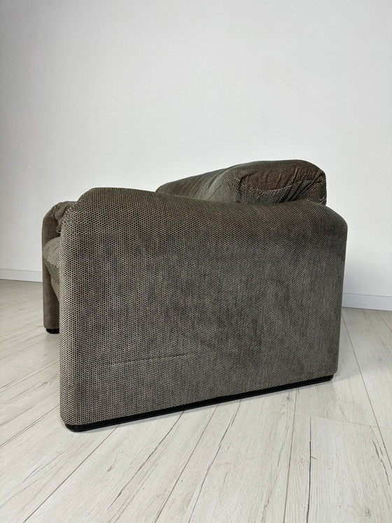 Image 1 of 1/2 jaren 1970 Vintage Cassina Maralunga Lounge Chair door Vico Magistretti voor Cassina