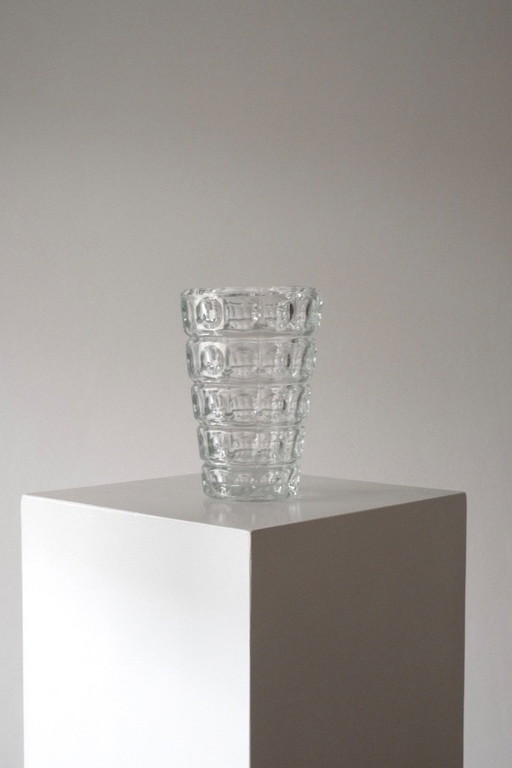 Vase designed by Frantisek Peceny for Hermanova Hut (Sklo Union)