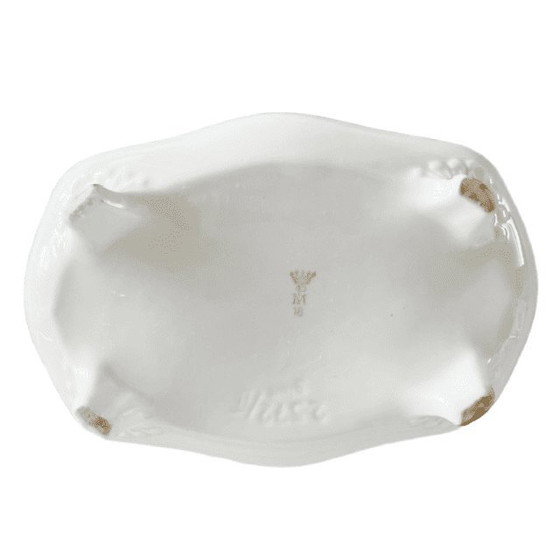 Image 1 of Vintage PM Martinroda porcelain jewelry box with flowers and gold, 1950s