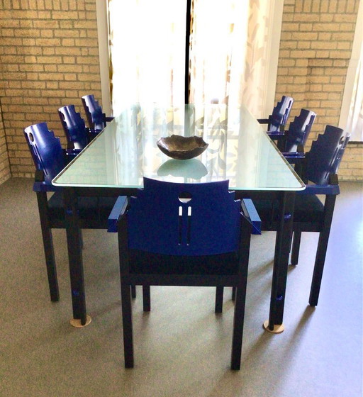 8x Thonet Vienna chairs + 1x design table