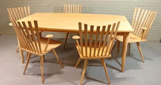 Kvist eettafel met 5 'Mikado' eetkamerstoelen, Denemarken