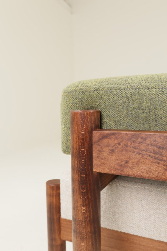 Image 1 of Juego de 2 sillas infantiles con taburete bouclé verde/gris escandinavo