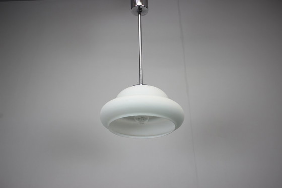 Image 1 of Lampadario cromato di metà secolo, anni '60, Cecoslovacchia