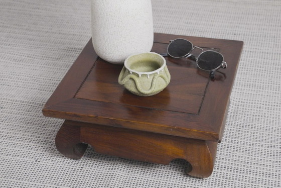 Image 1 of Indonesische hardhouten lage tafel in opiumstijl, Aziatische altaartafel, vintage houten plantenstandaard, Japandi bijzettafel