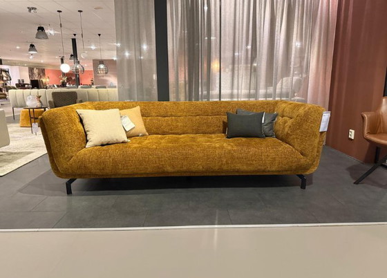 Image 1 of Dyyk Hampton Bank