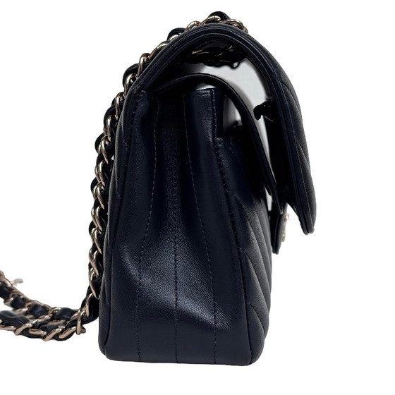 Chanel Classic Flap Small – Crossbody bags, Lambskin (photo 9 of 28)