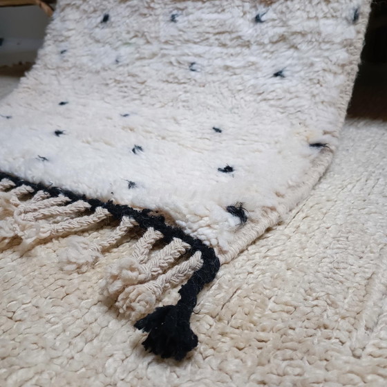 Image 1 of Beni Ourain rug 117x68 cm – wool, cream/off-white with black dots