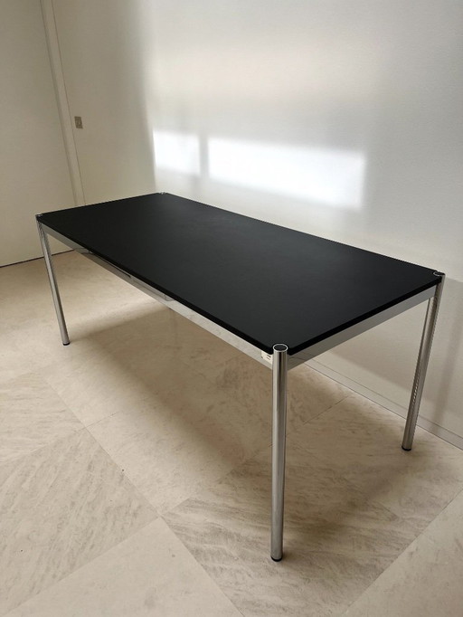 Tafel / bureau USM Haller
