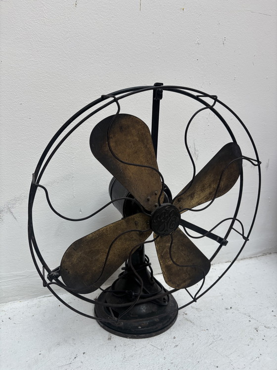 Image 1 of Ventilador antiguo de General Electric