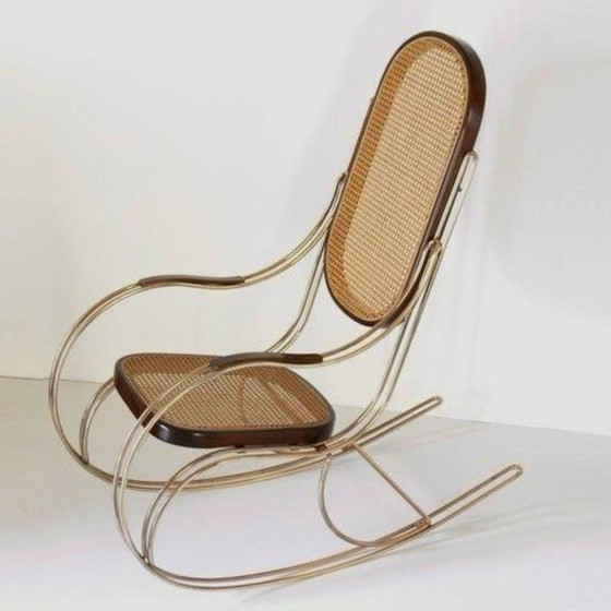 1x 1970s Thonet-Style Rocking Chair, Brass & Wicker, Mid-Century Modern – Rattan (photo 3 of 12)