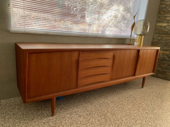 Image 1 of Beautiful sideboard/dresser by Gunni Omann