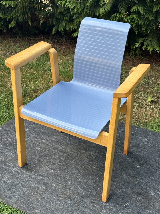 Wilkhahn - Stapelbare stoelen van beukenhout en multiplex – Eetkamerstoelen, Wood (photo 8 of 15)
