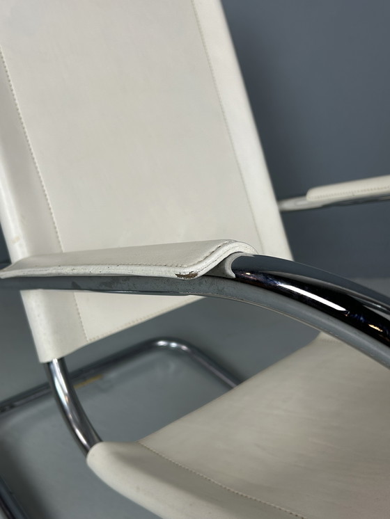 Image 1 of Bauhaus Schommelstoel