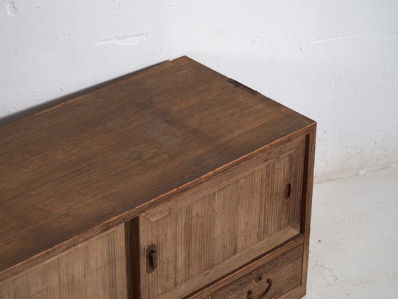 Antique sliding door base cabinet - Taishō / Showa Period (c. ) #9 – Sideboard, Metal (photo 10 of 40)