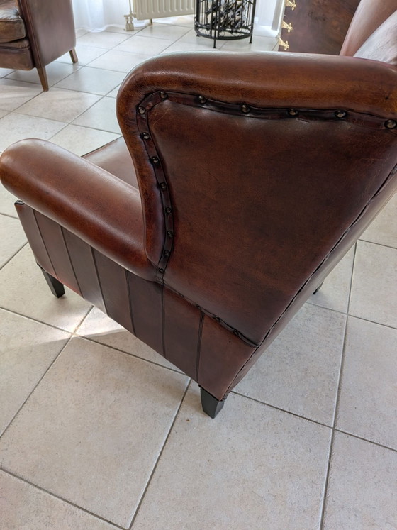 A sheepskin leather wingback armchair in very good condition – lounge Atlier, Metal (photo 6 of 10)