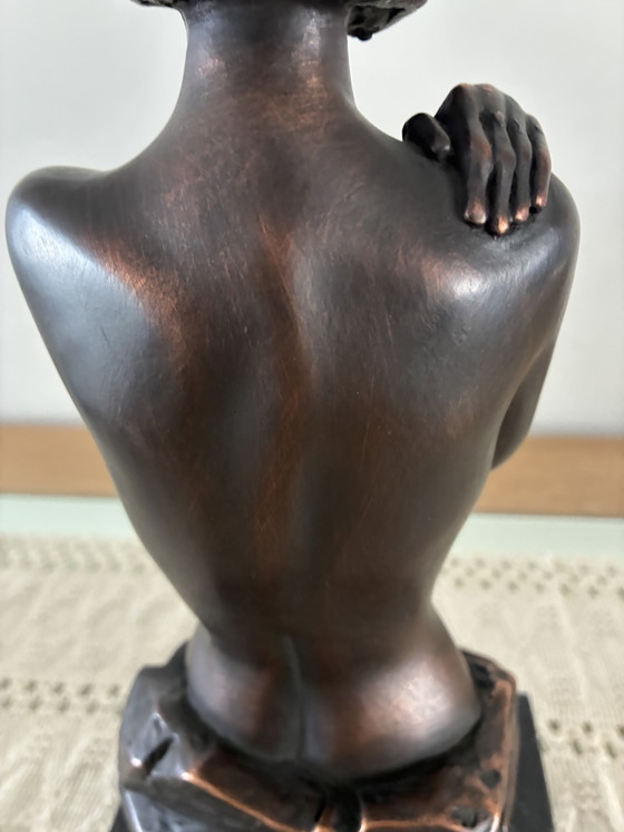 Image 1 of Paor S.A. Madrid – Buste féminin signé – Patine bronze – Socle en marbre