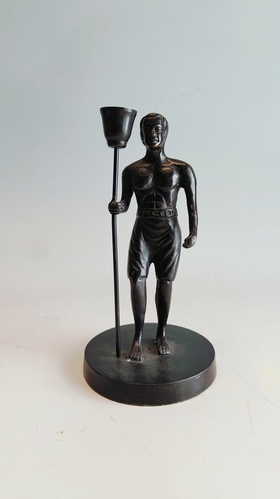 Image 1 of Antiker Kerzenständer des starken dunklen Mannes Ethnographisch