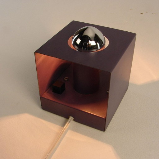 Kubus Space-Age wall/table lamp.