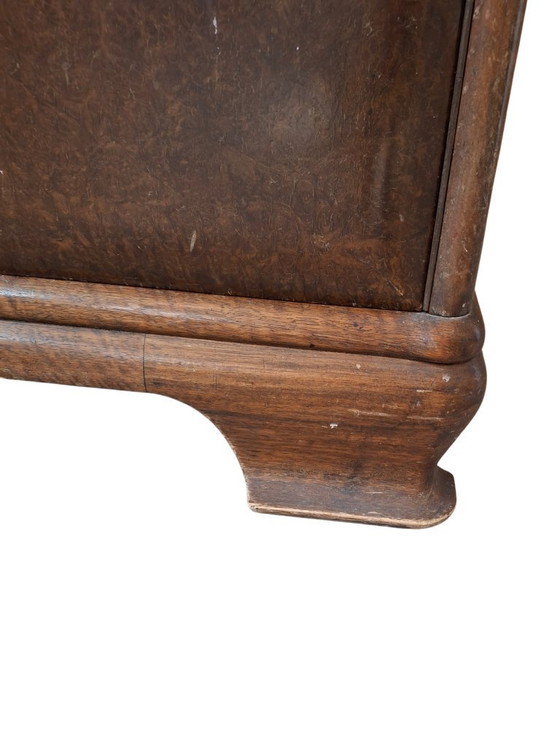 Image 1 of Vitrine vintage en loupe de noyer des années 1940/1950 – Design italien du milieu du siècle