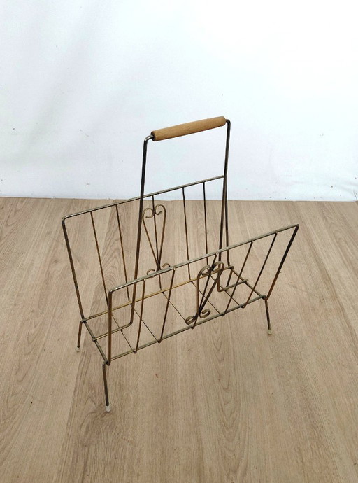 Fifties magazine stand