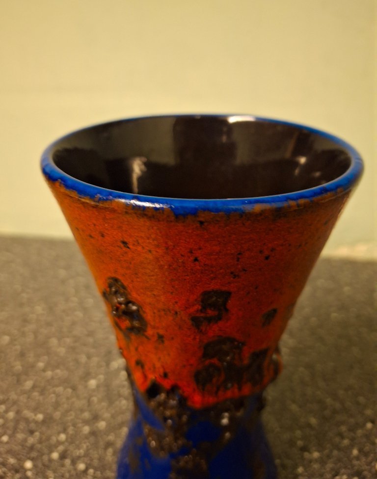 Dumler & Breiden germany fat lava vase | €60 | Whoppah