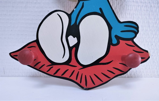 Image 1 of Garderobenständer Schlumpf aus bemaltem Holz 70-80er Jahre