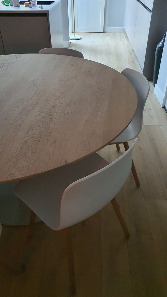 Image 1 of Round table from Table du Sud