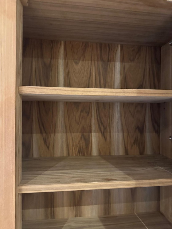 Image 1 of Wunderschöner Teakholz-Kleiderschrank