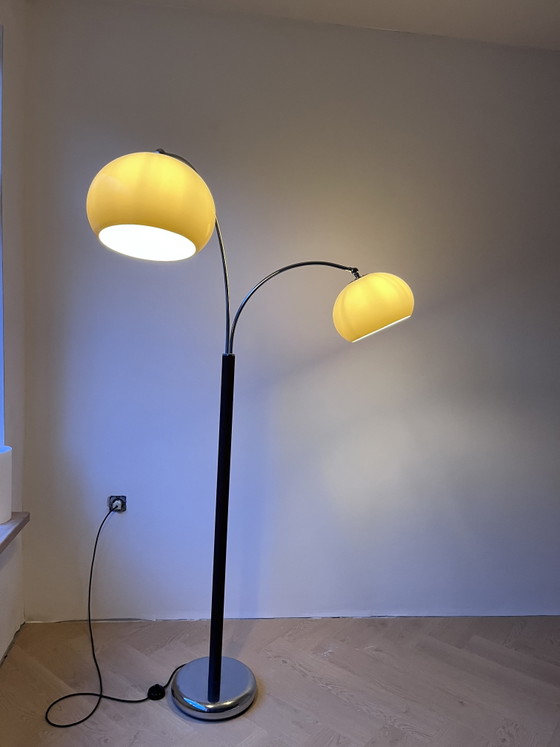 Lampada da terra/ad arco vintage Dijkstra Space Age con doppio paralume – Dijkstra Lampen, Lampade da terra (photo 9 of 11)