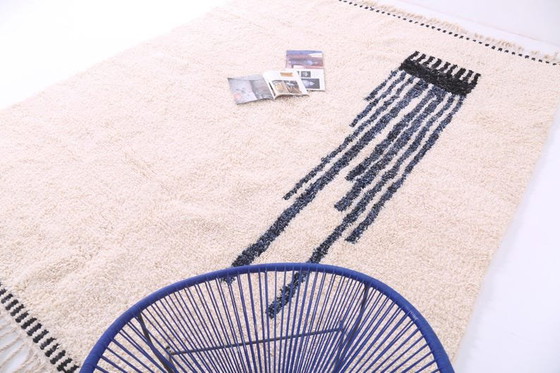 Image 1 of Berber rug in pure wool, handmade using traditional methods, 2/3 m