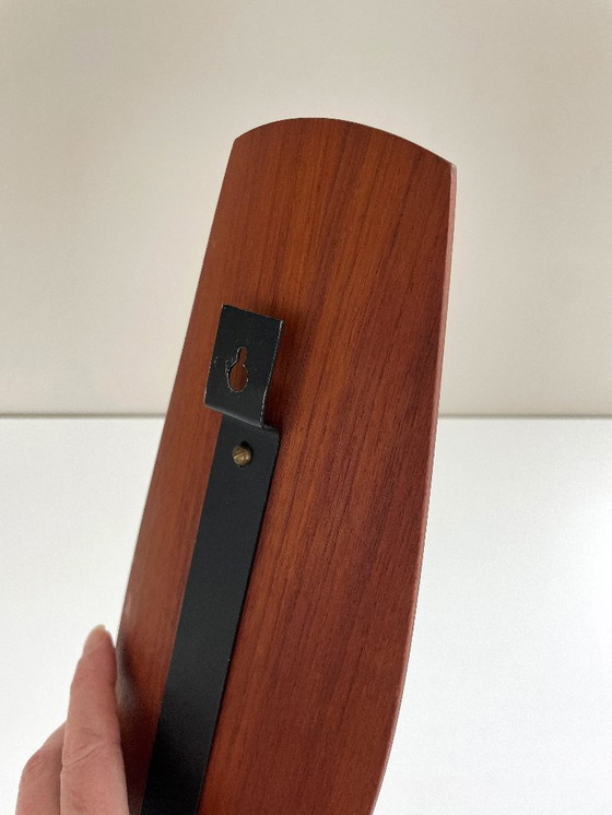 Image 1 of Applique murale moderne du milieu du siècle, design scandinave vintage en teck