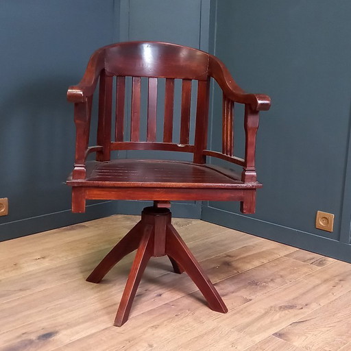 Chaise de bureau ancienne en acajou à coupelles