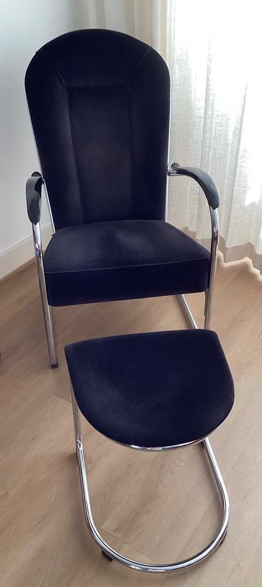 Fauteuil Gispen AA 412 et Hocker assorti