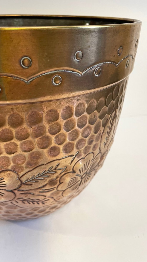 Image 1 of Großer antiker Blumentopf