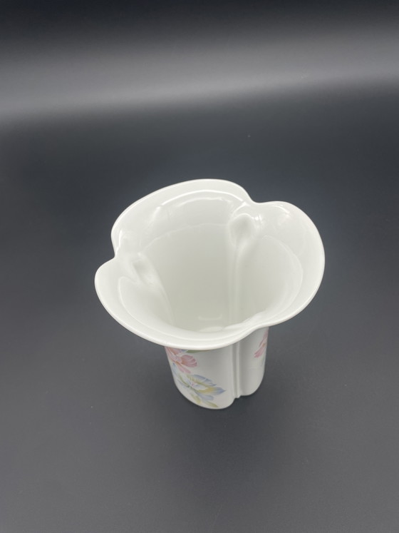 Arzberg Porcelain Vase in Flower Shape – Pastel Floral Decor – 13.5 cm (photo 4 of 7)