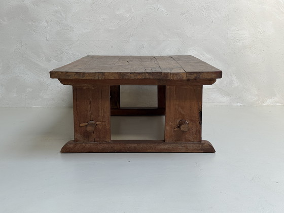 Image 1 of Wunderschöner, robuster Couchtisch aus Eiche | Handgefertigt