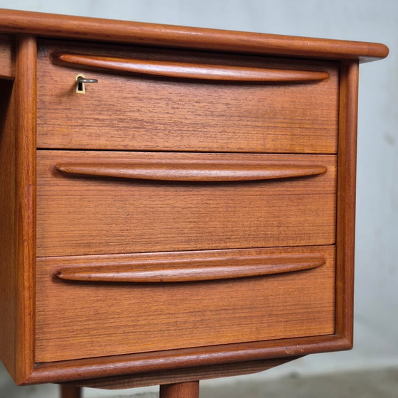 Image 1 of Svend Aage Madsen Falster bureau danois vintage des années 1960 en teck