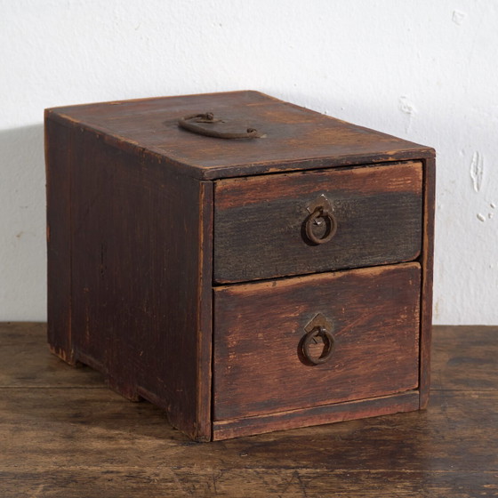 Antica cassettiera giapponese piccola laccata con due cassetti – Giappone, circa 1910 – Cassettiere, Leather (photo 4 of 40)