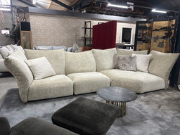 Divano componibile Edra Standard tessuto T 3 moduli LP 21.500,-