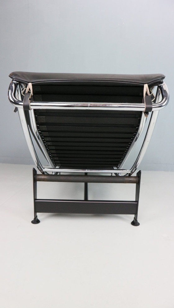 Image 1 of Black leather LC4 chaise longue by Le Corbusier for Cassina, 1980s