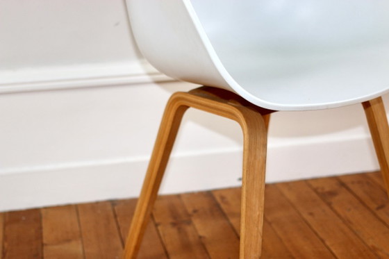4 Hay "Over een stoel" Scandinavische fauteuils, wit – Eetkamerstoelen, Plastic (photo 5 of 8)