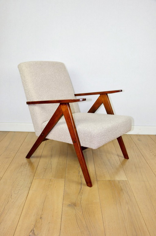 Poltrona vintage B-310 VAR in bouclé beige e legno scuro strutturale, anni '70 - 2 pezzi disponibili