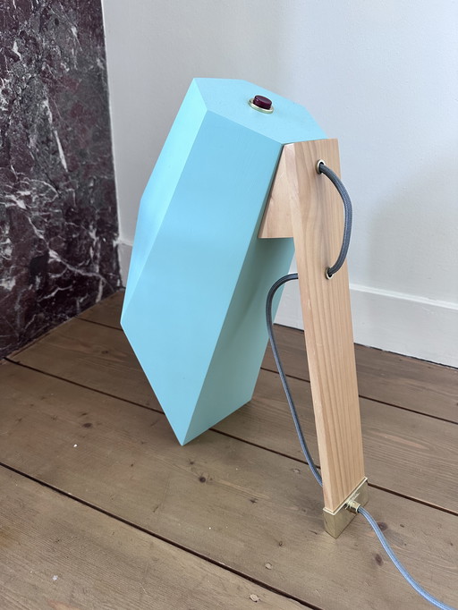 Seletti lamp ontworpen door Alessandro Zambelli