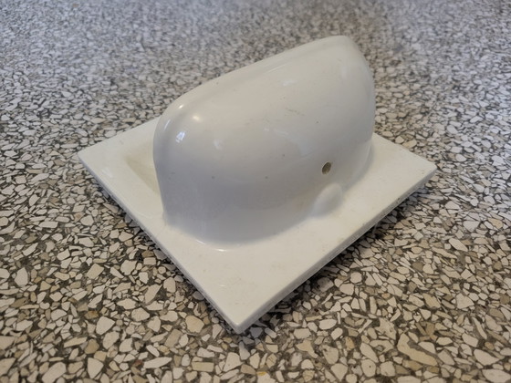 Image 1 of Retro recessed soap dish