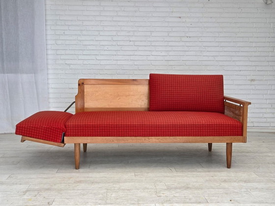 Image 1 of Sofá-cama con brazos abatibles danés, década de 1970, de Illum Wikkelsø, lana para muebles.