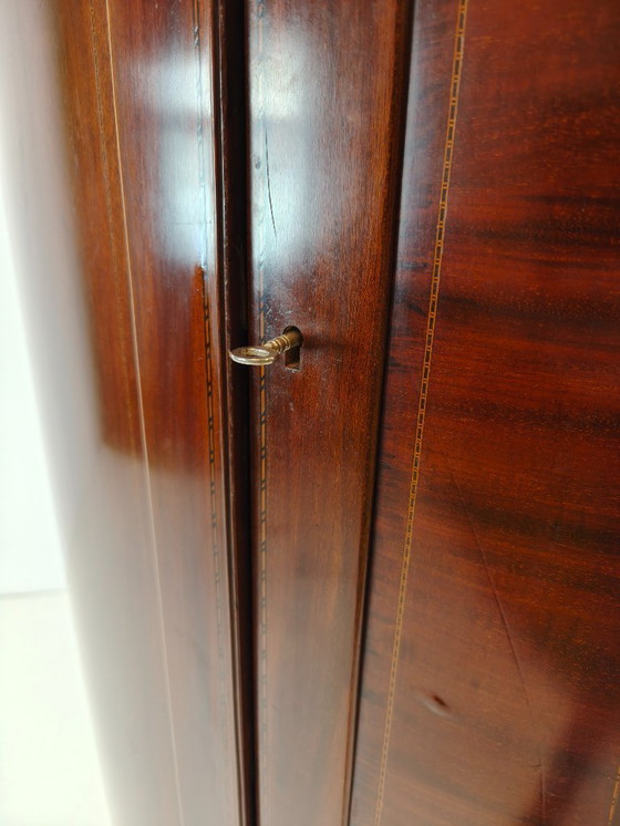 Image 1 of Armario eduardiano de caoba Maple & Co