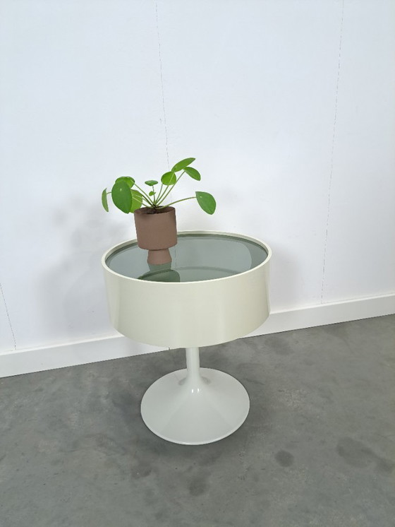 Image 1 of Table Opal Möbel au design futuriste avec plateau en verre fumé